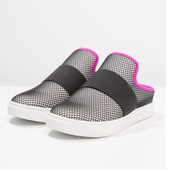 Street Chic Steve Madden Mule Sneakers - Picture 6 of 8